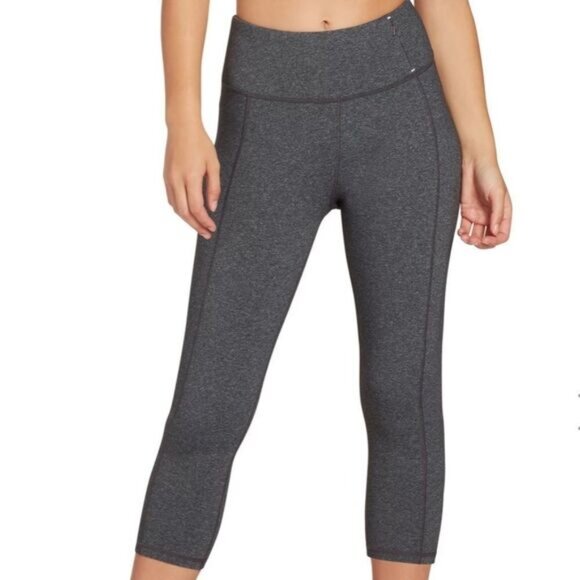 NWT Calia By Carrie Underwood Mid Rise Capri XS Gray - Picture 1 of 12